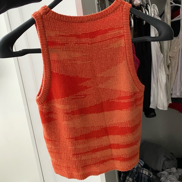 70s inspired high neck tank top - Picture 2 of 2